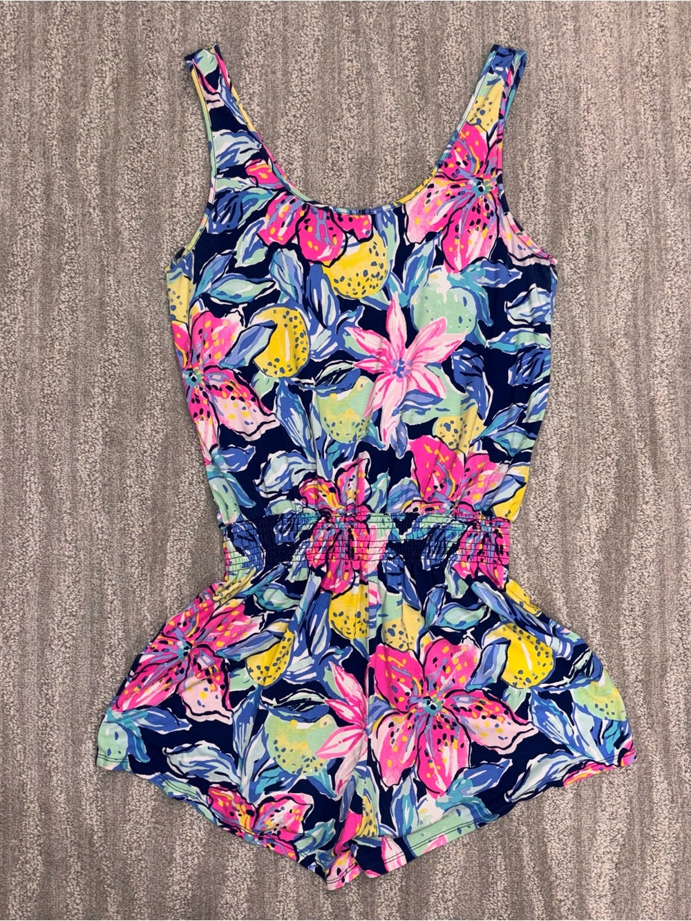 Lilly Pulitzer Tala Romper Nauti Navy Capri Soleil Floral Smocked Women’s Sz S - Picture 2 of 6